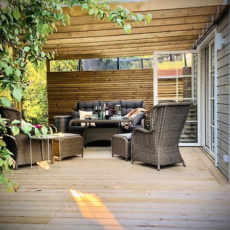 Strandnaera, Pergola, P-Plats I Hoellviken Exterior foto